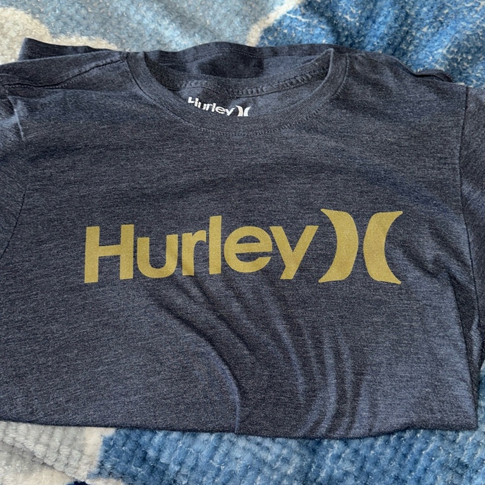 Dark blue wash size medium hurley
